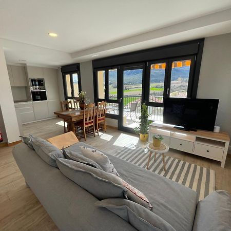 Apartamentos Montejurra Ayegui ภายนอก รูปภาพ