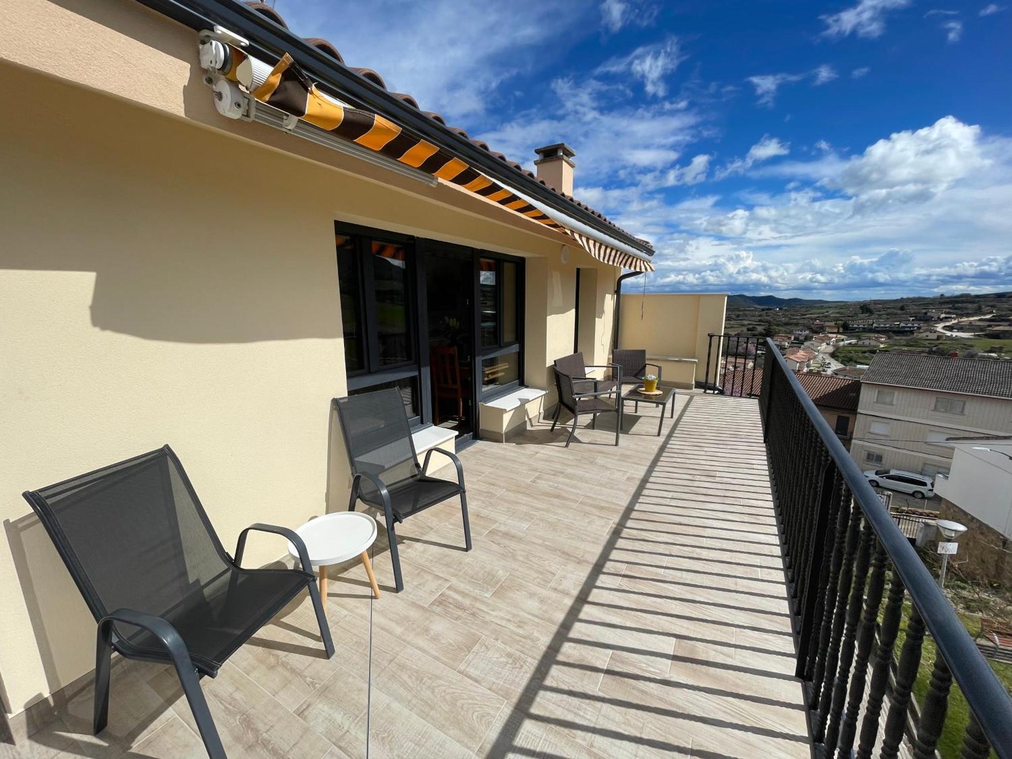 Apartamentos Montejurra Ayegui ภายนอก รูปภาพ