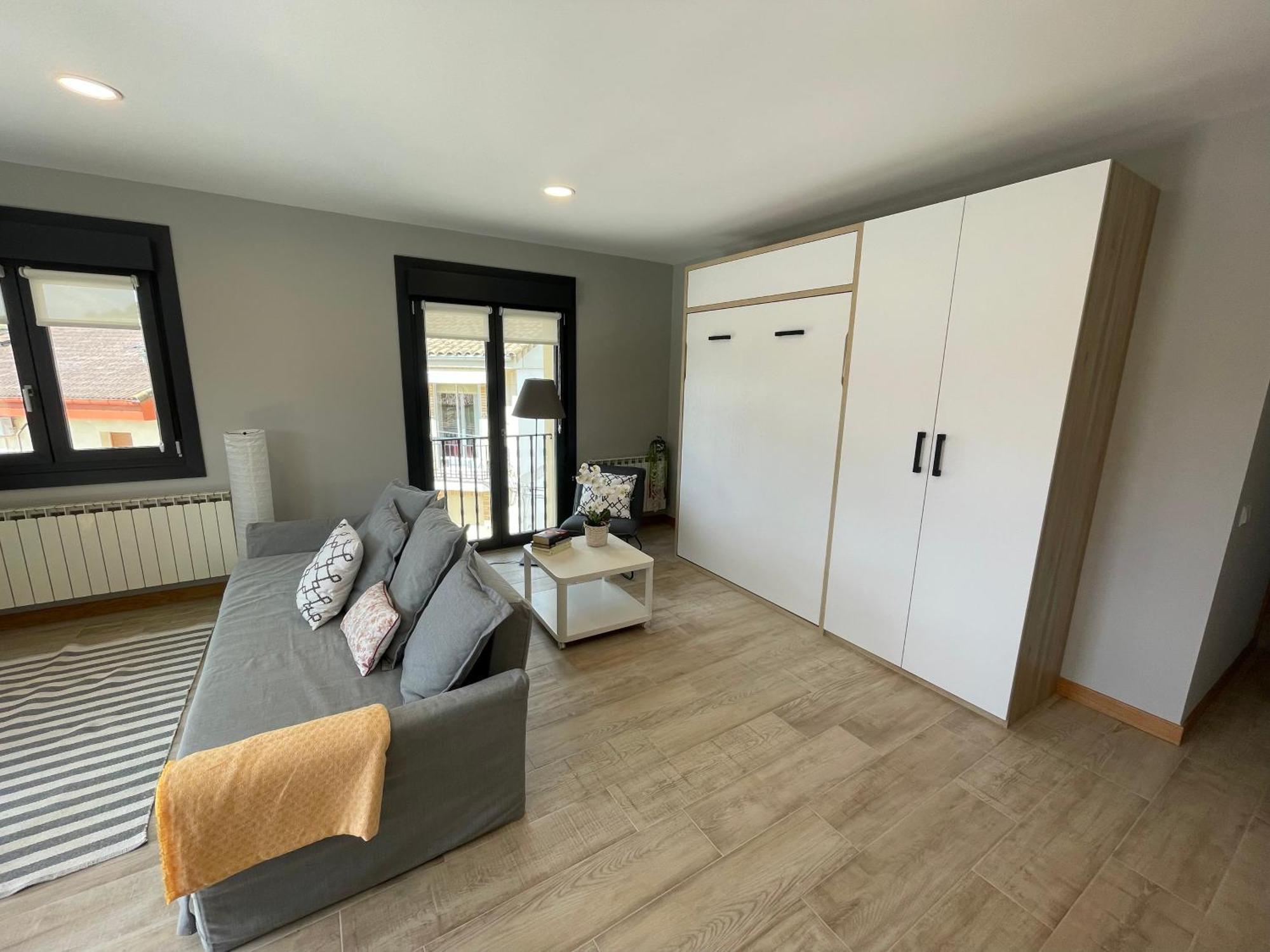 Apartamentos Montejurra Ayegui ภายนอก รูปภาพ