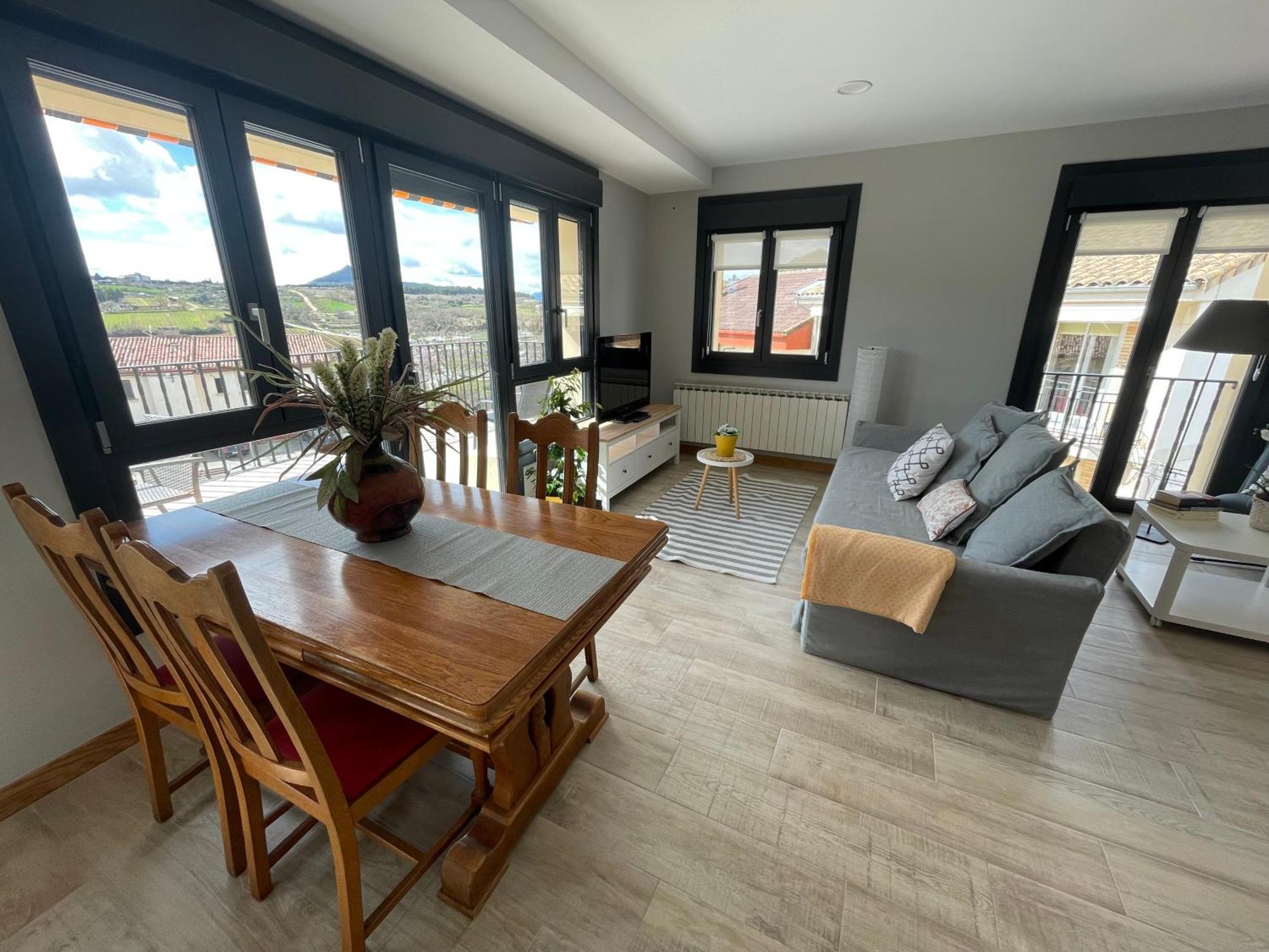 Apartamentos Montejurra Ayegui ภายนอก รูปภาพ