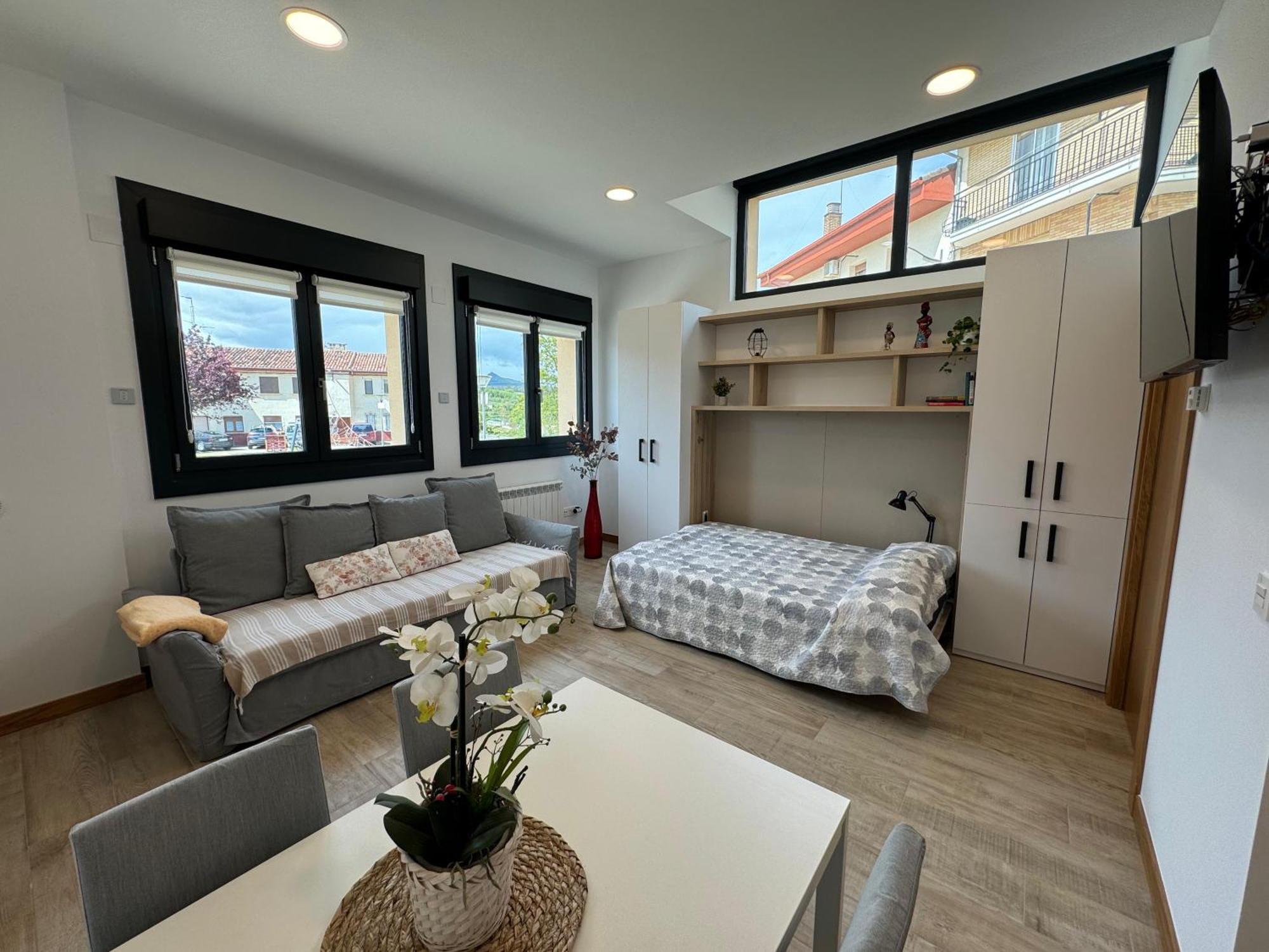 Apartamentos Montejurra Ayegui ภายนอก รูปภาพ